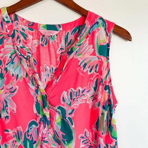 Lilly Pulitzer Sleeveless Stacey Top- Dragon Fruit Toucan Size M - Picture 3 of 5
